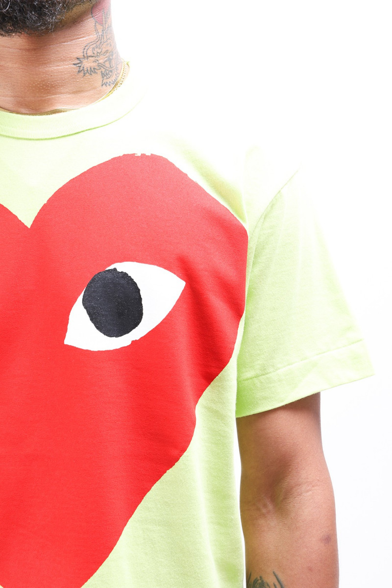 Bright red play t-shirt Green