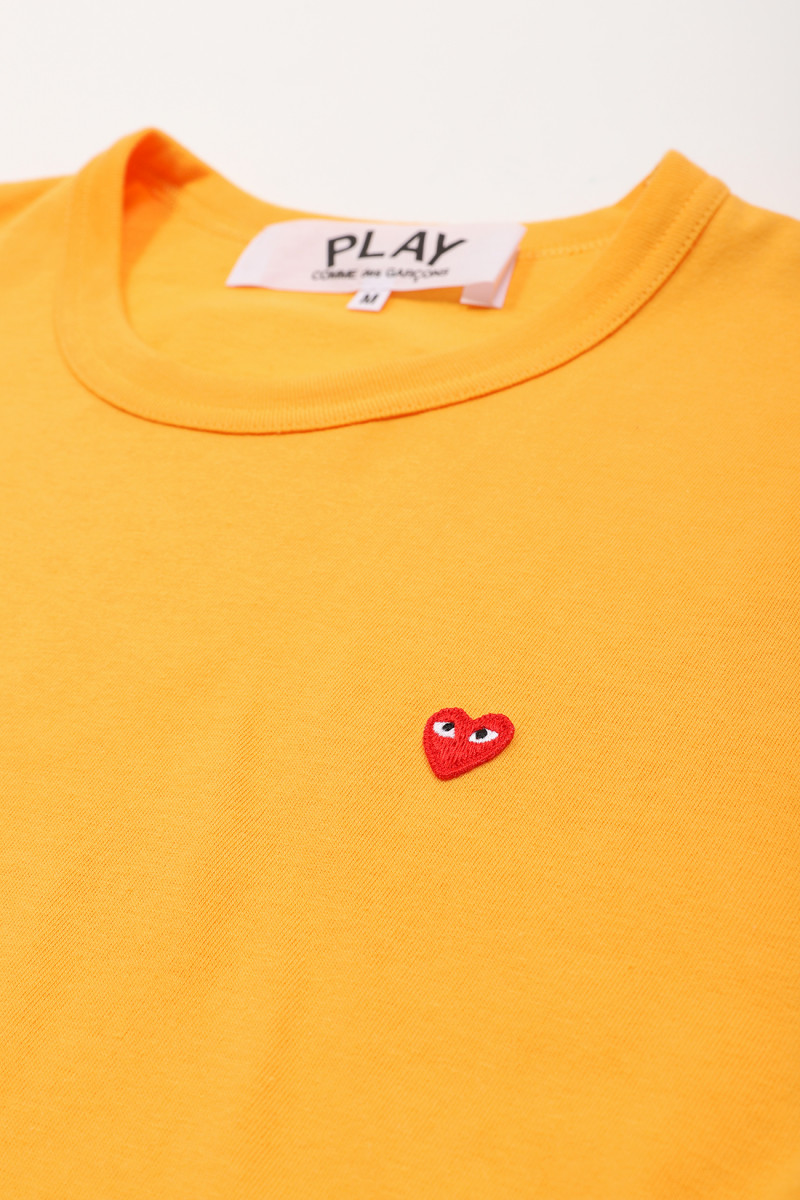 Red play little heart t-shirt Yellow