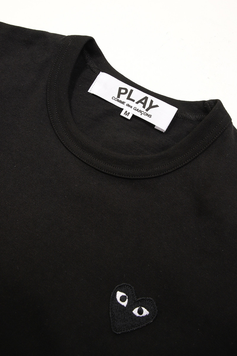 Black play t-shirt Black