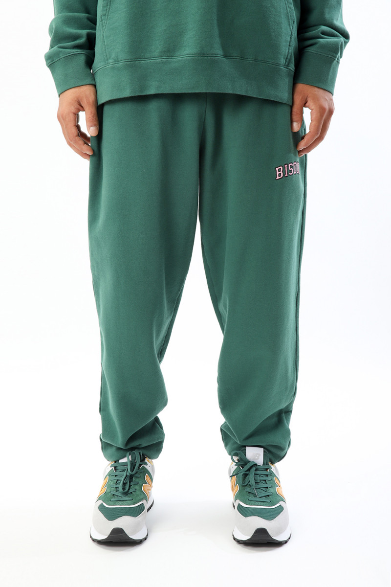 Bisous skateboards Sweatpants college bisous Forest - GRADUATE ...