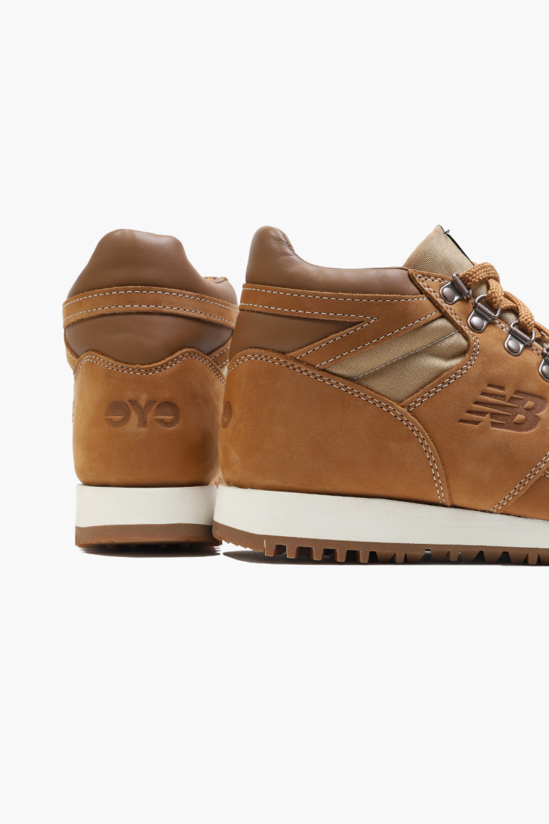 Mens shoes x new balance Brown