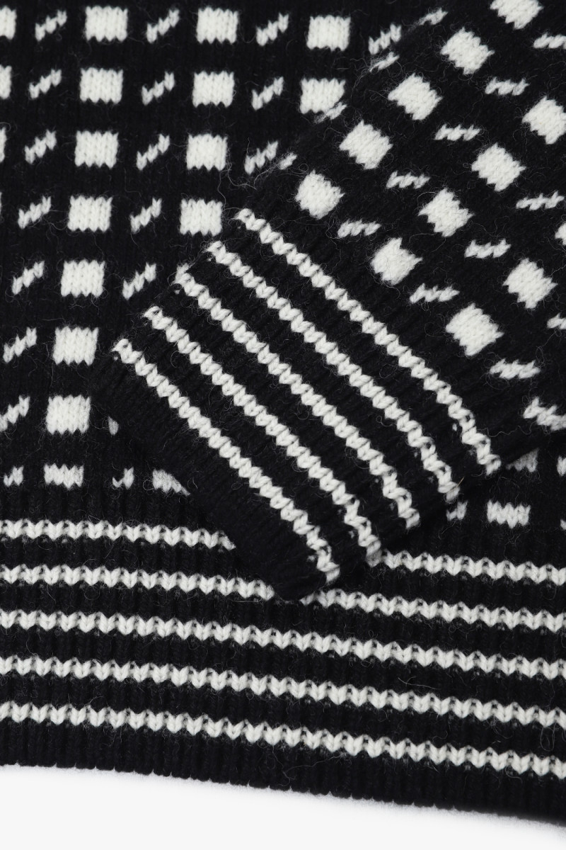 Wool jacquard 2 logo sweater Black/white v02