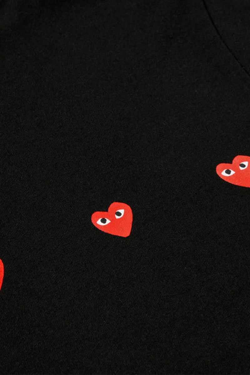 Play multi red heart t-shirt Black
