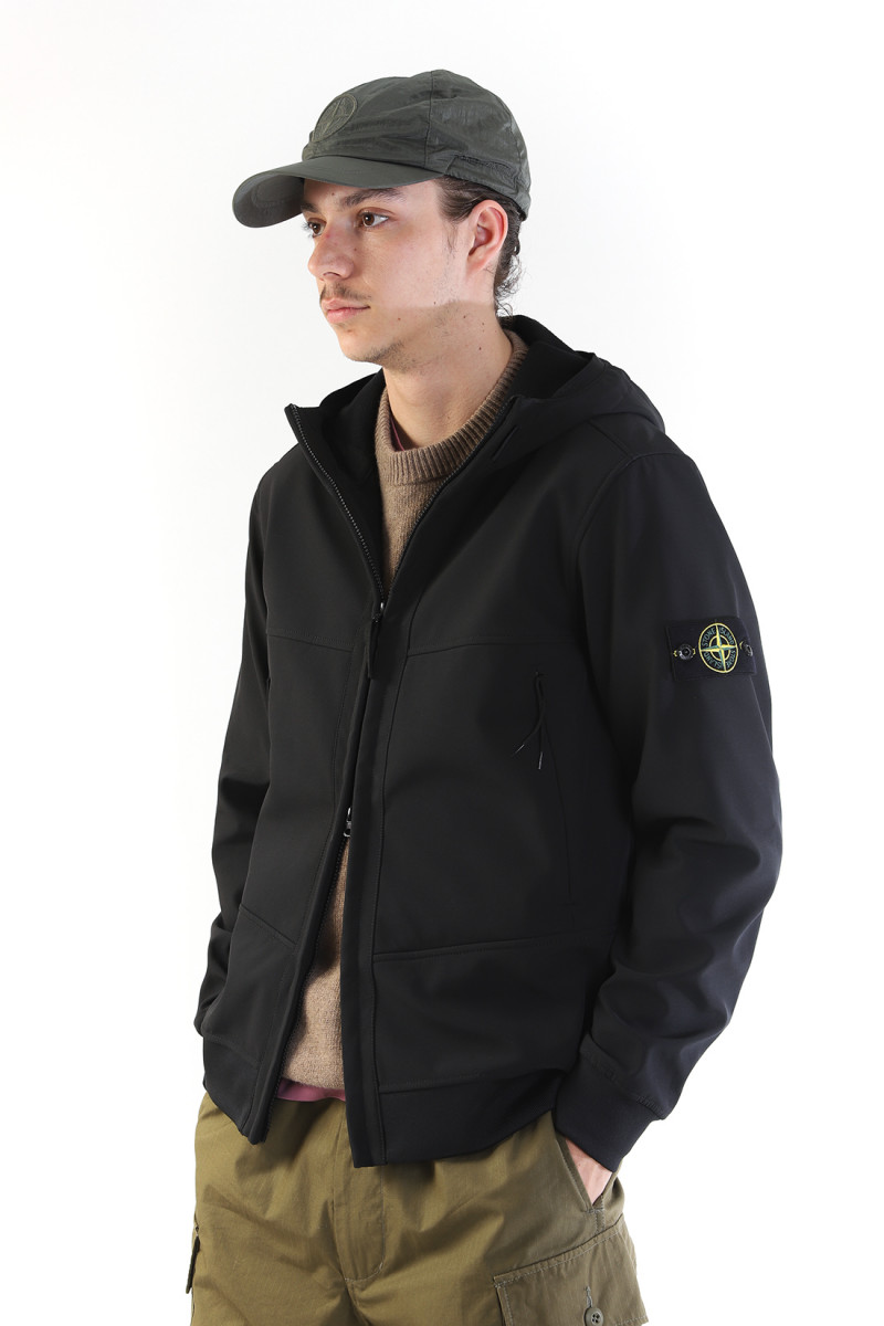 Q0322 soft shell-r v00298 Nero