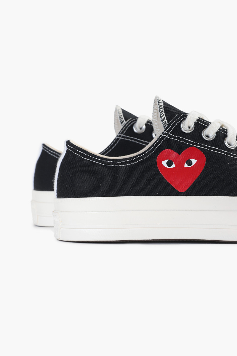 Play small heart chuck 70 ox Black