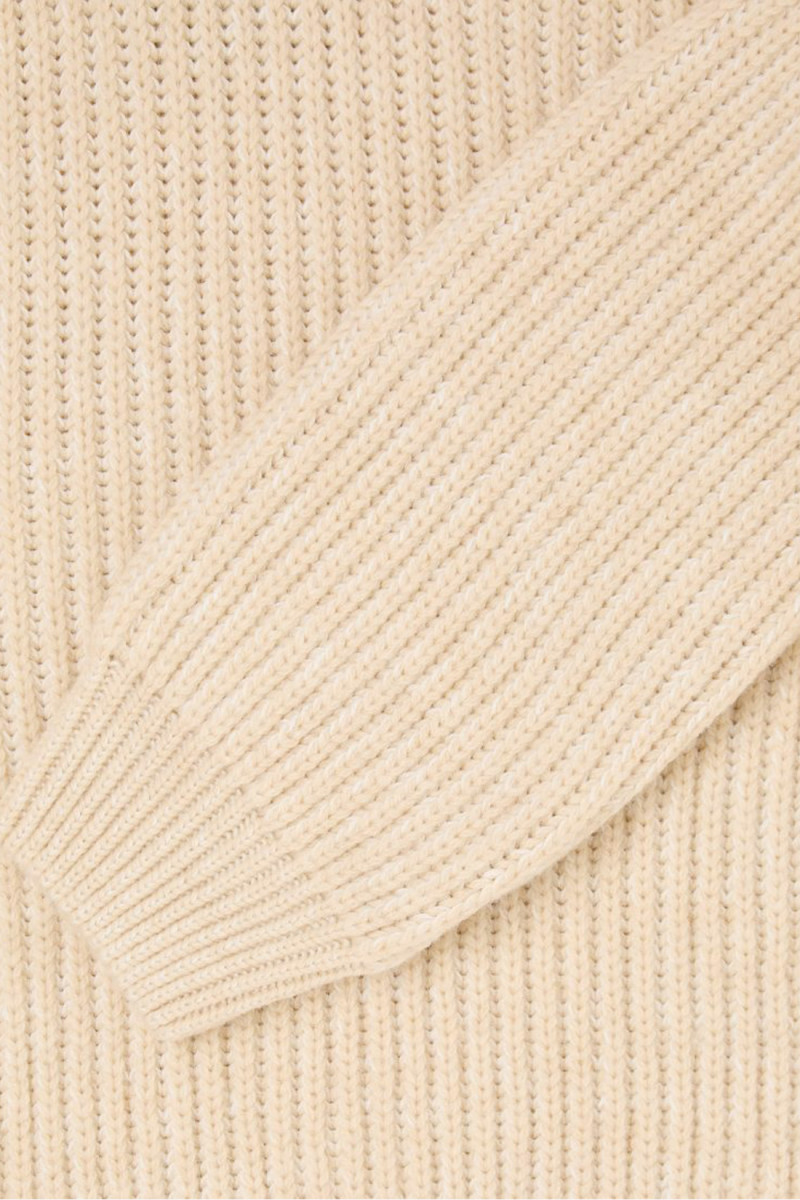 Roni high collar sweater Beige