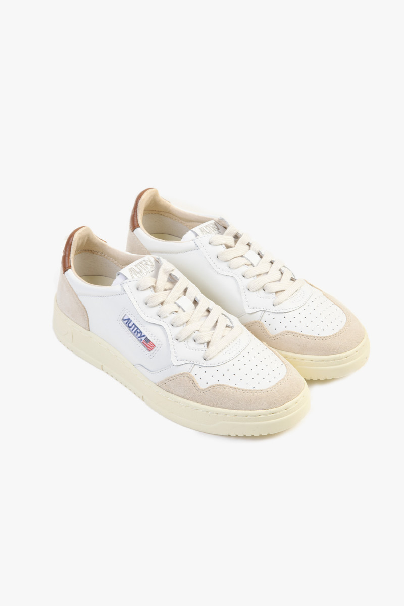 Medalist low man Wht/ coco