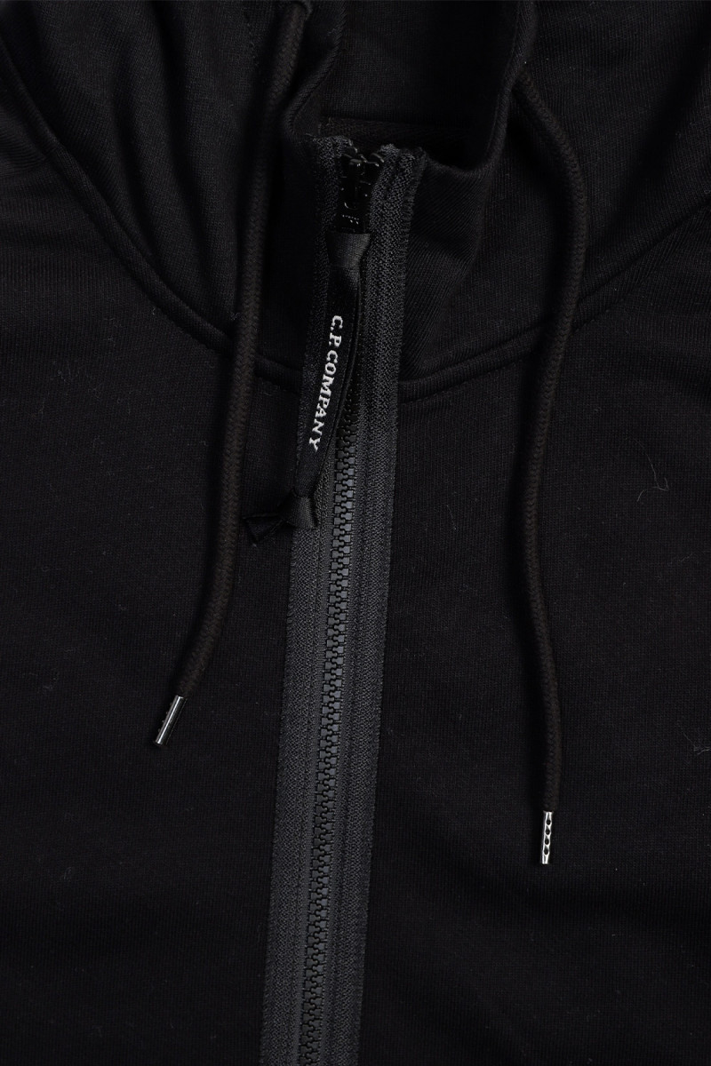 Diagonal goggle zip hoodie Black