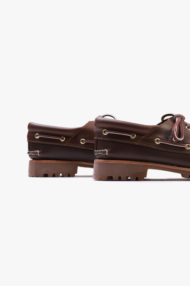 Authentics 3 eye lug Brown