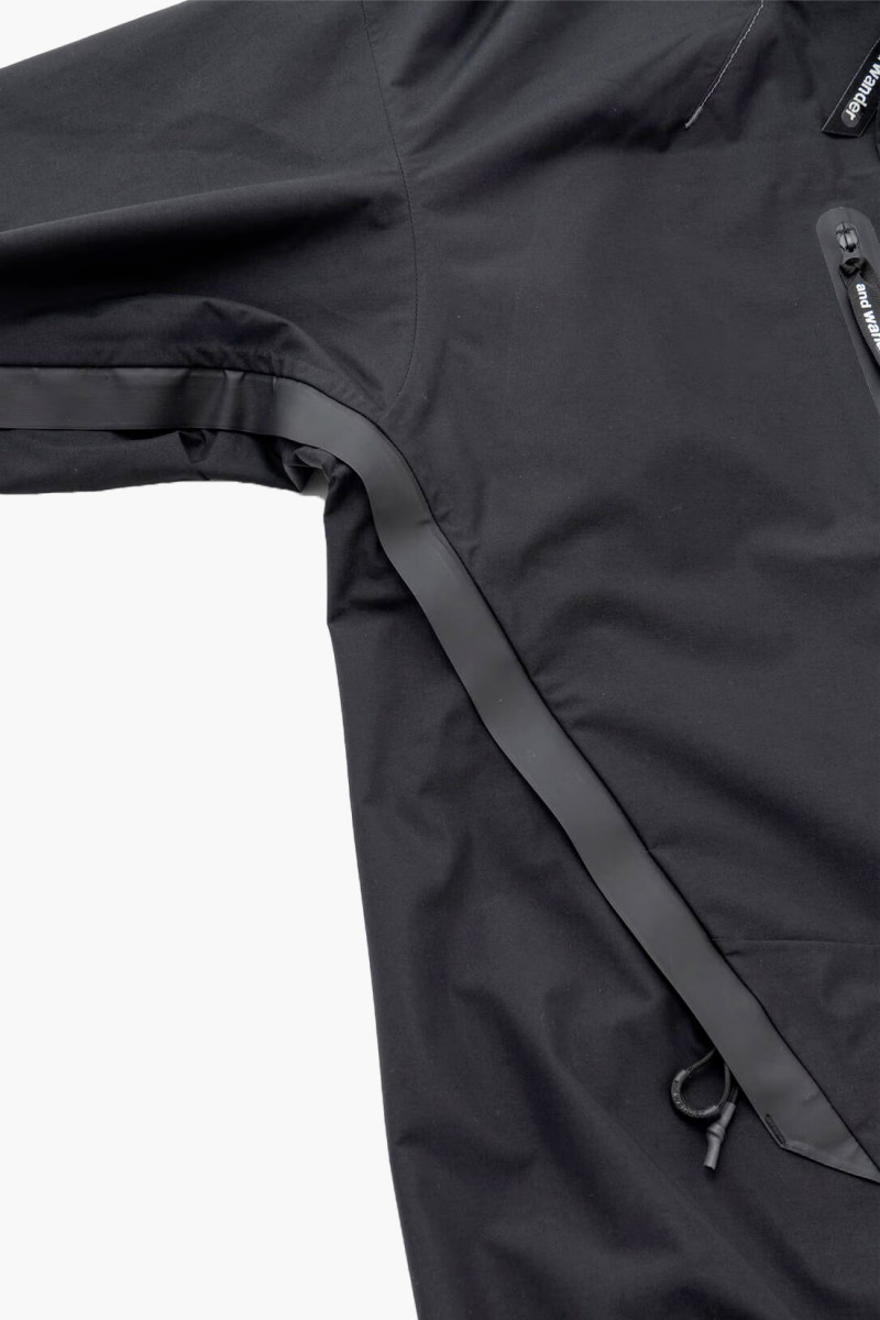 2.5l hiker rain jacket Black