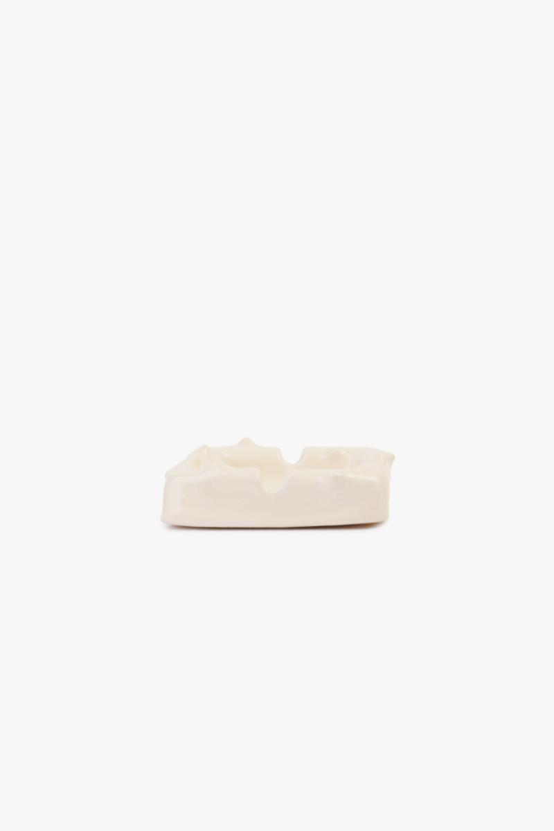 Square crocodile teeth ashtray White/green