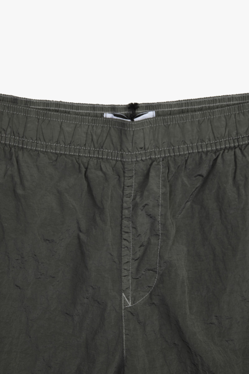 00009 nylon short v0054 Verde militare