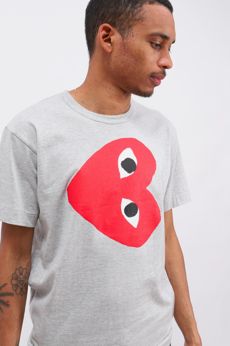 Play red heart ls Grey