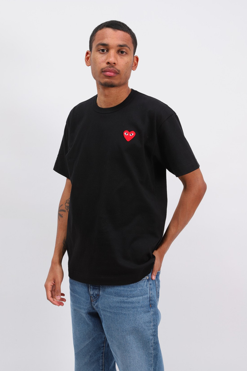 Comme des gar ons play Red play t shirt Black GRADUATE STORE