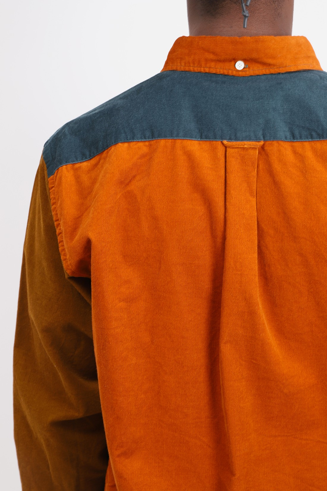 BEAMS PLUS / B.d. panel 21w corduroy shirt Orange collar