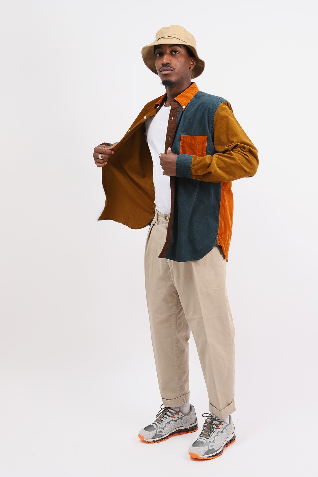 BEAMS PLUS / B.d. panel 21w corduroy shirt Orange collar