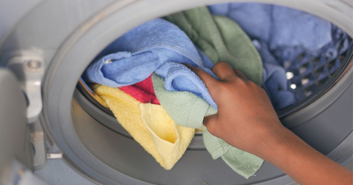 tighten a jogging suit with washing machine